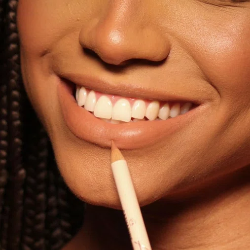 Lápis Delineador Labial Angel Lipliner | Catharine Hill